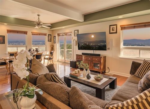 1469 Topa View Trl, Newbury Park, CA, 91320-4660 | Card Image