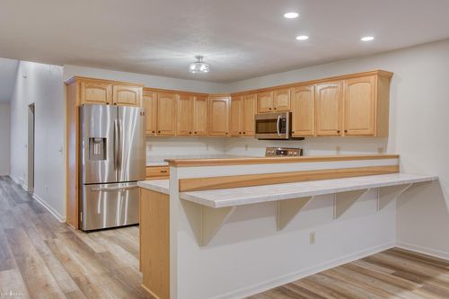 914 Chipman Ln, Owosso, MI, 48867-4962 | Card Image