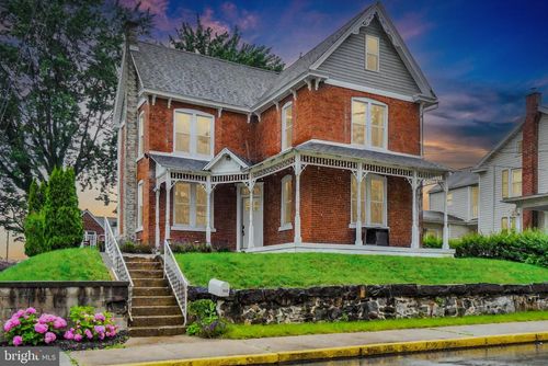 162 E Water St, MIDDLETOWN, PA, 17057-1871 | Card Image