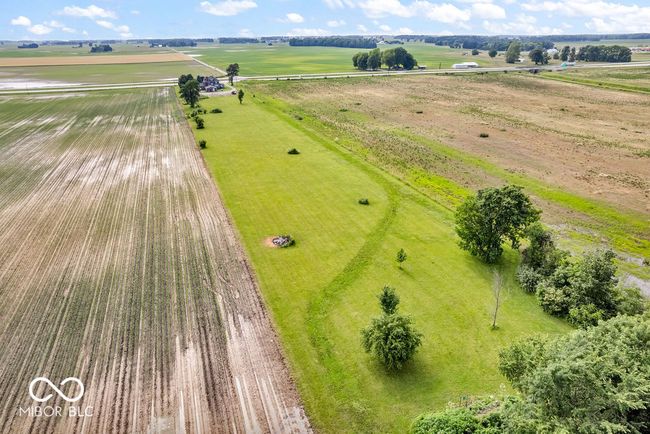 aerial view of sparsely populated area | Image 57