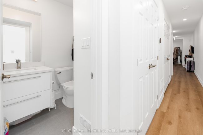 1502 Dufferin St, Home with 2 bedrooms, 1 bathrooms and 1 parking in Toronto ON | Image 13