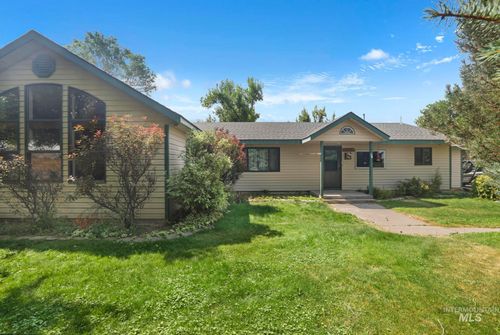 35 Sun Meadows Rd E, Jerome, ID, 83338-4922 | Card Image
