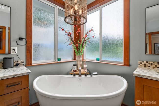 5417 Boulevard Extension Rd Se, House other with 3 bedrooms, 6 bathrooms and 4 parking in Olympia WA | Image 17