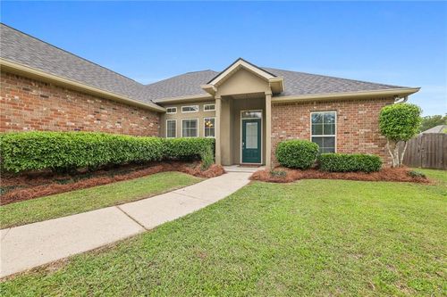 40190 Olde Mill Ln, Ponchatoula, LA, 70454-9102 | Card Image