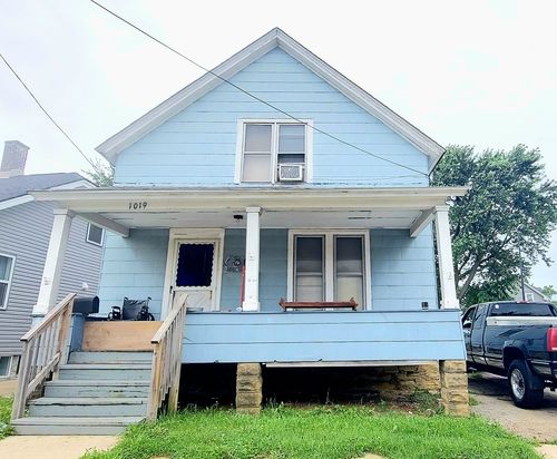 1019 E New York St, Aurora, IL, 60505-3813 | Card Image