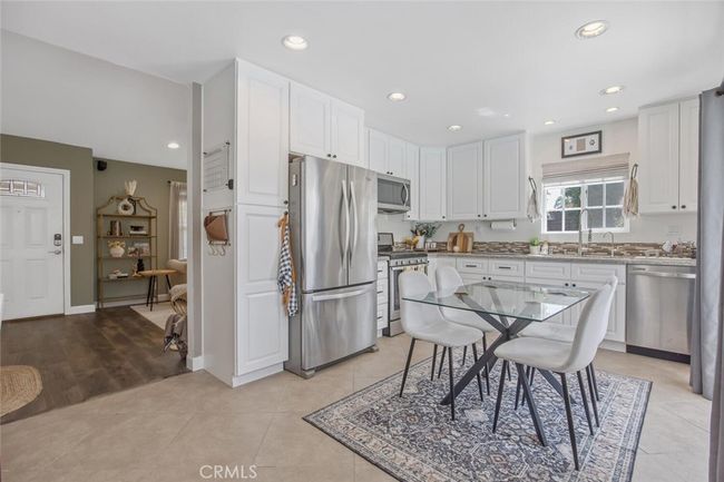 27702 Quincy St, House other with 2 bedrooms, 2 bathrooms and 2 parking in Castaic CA | Image 11