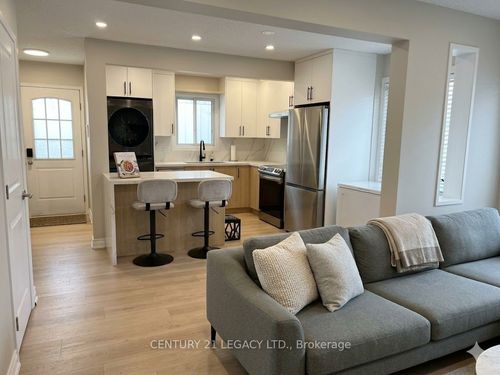 5 Haida Sq, Brampton, ON, L6S2N5 | Card Image