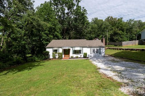 445 Old Haw Creek Rd, Asheville, NC, 28805-1423 | Card Image