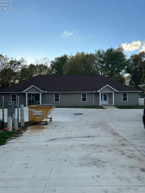 167 Whittlesey Ave, Norwalk, OH, 44857-1021 | Card Image