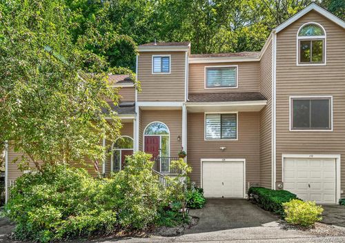 109 Woods End Rd, Chappaqua, NY, 10514-3714 | Card Image