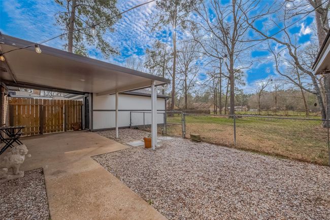 419 Magnolia Bnd, House other with 3 bedrooms, 2 bathrooms and 2 parking in New Caney TX | Image 39