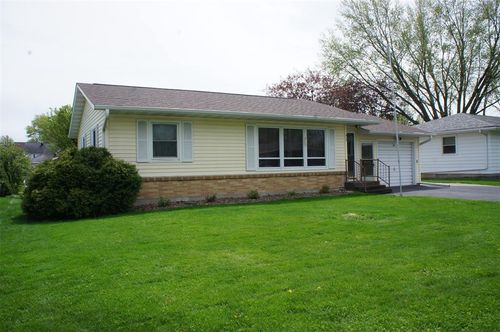 413 W Vine St, MONDOVI, WI, 54755-1035 | Card Image