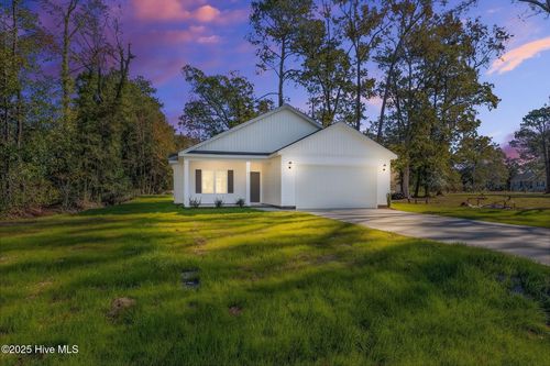 411 E First St, Kenly, NC, 27542 | Card Image