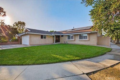 16751 Londelius St, Northridge, CA, 91343-4525 | Card Image