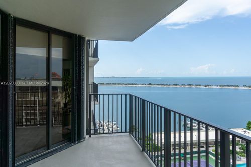 b2004-1901 Brickell Ave, Miami, FL, 33129-1724 | Card Image