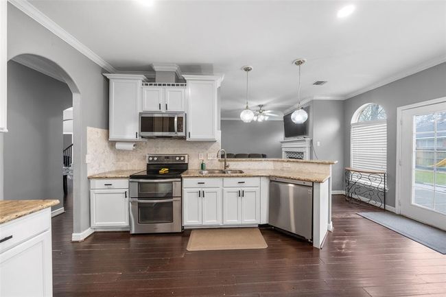 718 S Diamondhead Blvd, House other with 5 bedrooms, 4 bathrooms and null parking in Crosby TX | Image 20