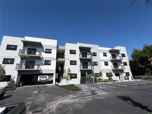 102-2641 Nw 24th Ct, Miami, FL, 33142-6697 | Card Image