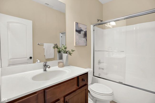 6691 Beekman Pl, Condo with 3 bedrooms, 3 bathrooms and null parking in Zionsville IN | Image 30