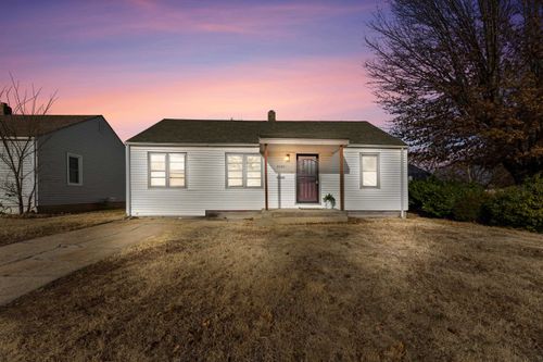 5430 E Pine St, Wichita, KS, 67208-3642 | Card Image