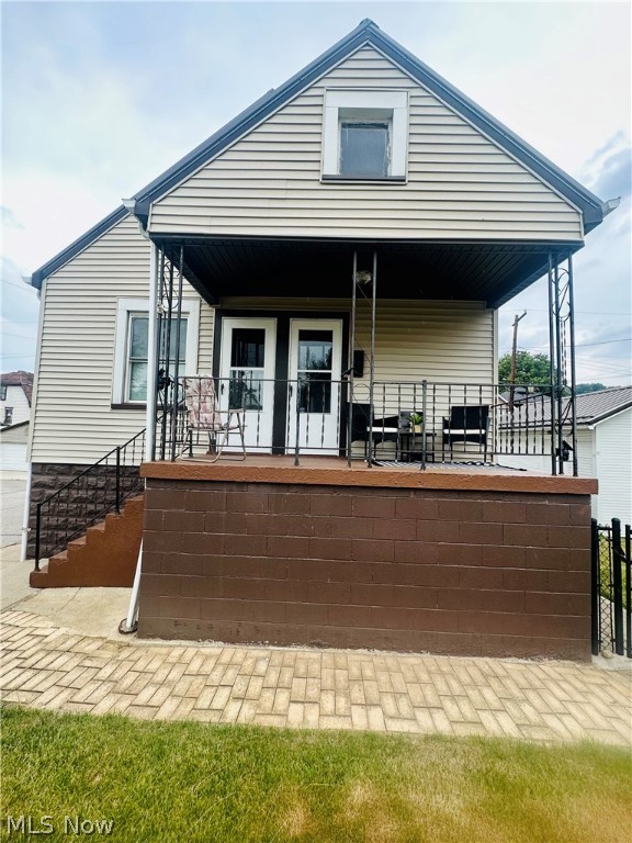 Chapman St, Follansbee, WV 26037