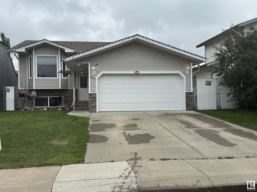 6517 53 Ave, Redwater, AB, T0A2W0 | Card Image