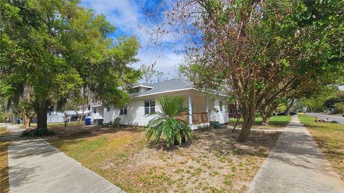 305 Avenue B Ne, WINTER HAVEN, FL, 33881-4534 | Card Image