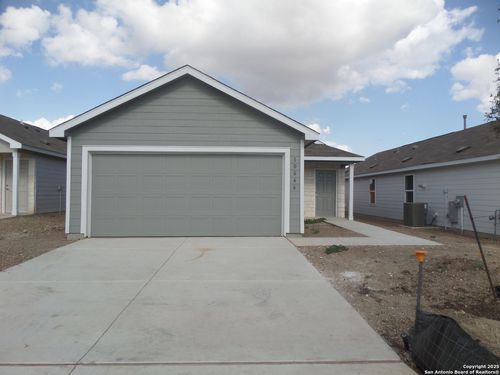 10646 Vesta Curv, San Antonio, TX, 78224-4493 | Card Image