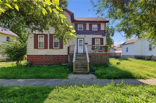 215 Sandusky Ave, Fremont, OH, 43420-4143 | Card Image