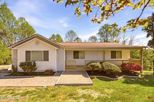 256 Mountain View Est, Caryville, TN, 37714-3539 | Card Image