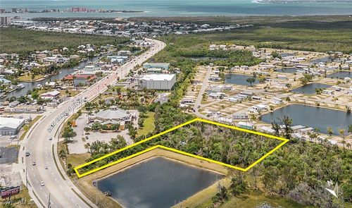 17570 San Carlos Blvd, FORT MYERS BEACH, FL, 33931 | Card Image