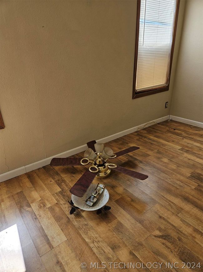 8953 N 490 Rd, House other with 3 bedrooms, 2 bathrooms and null parking in Tahlequah OK | Image 21