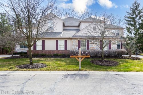 89-3585 Winding Brook Circle, Rochester Hills, MI, 48309 | Card Image