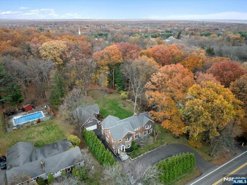 510 Sicomac Ave, Wyckoff, NJ, 07481-1122 | Card Image