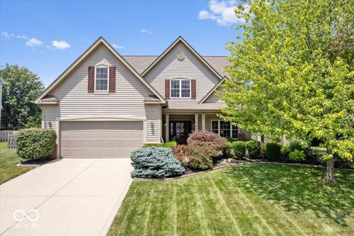 3818 Brasseur Ln, Carmel, IN, 46033-8420 | Card Image
