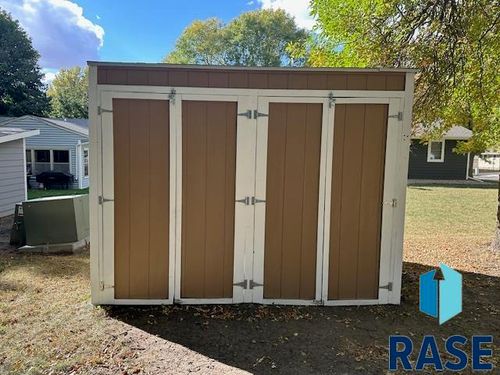 1123 Elmhurst Ave, Luverne, MN, 56156-1008 | Card Image