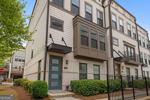 2020 Holtz Ln, Atlanta, GA, 30318-9306 | Card Image
