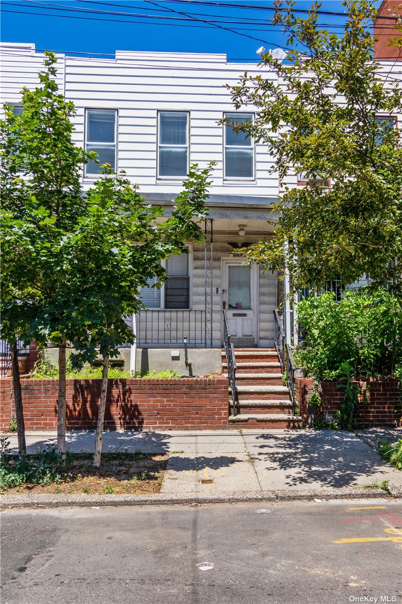 2444 43rd Street, Sold in Astoria Zoocasa