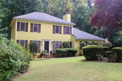 150 Ashley Dr, Fayetteville, GA, 30214-3783 | Card Image