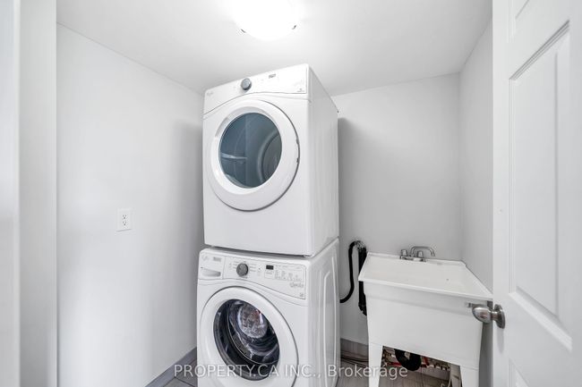 2564 Rosedrop Path, Condo with 4 bedrooms, 3 bathrooms and 1 parking in Oshawa ON | Image 13