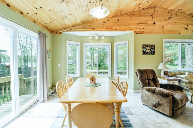 Dining area | Image 13