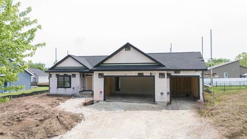 425 Village Ln, Ripon, WI, 54971-5600 | Card Image