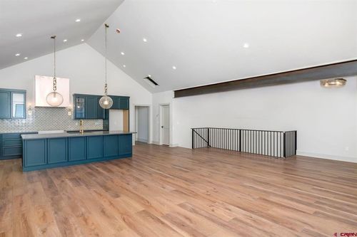 118-180 Elk Valley Rd, Crested Butte, CO, 81224-5786 | Card Image