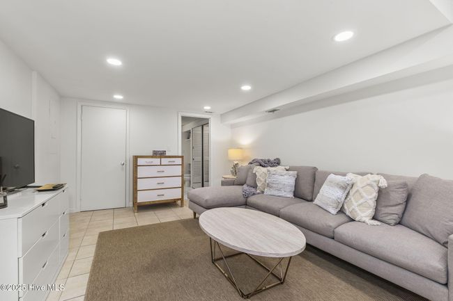 310-TAR-LANDING-VILLAS - 2106 E Fort Macon Rd, Condo with 3 bedrooms, 3 bathrooms and null parking in Atlantic Beach NC | Image 26