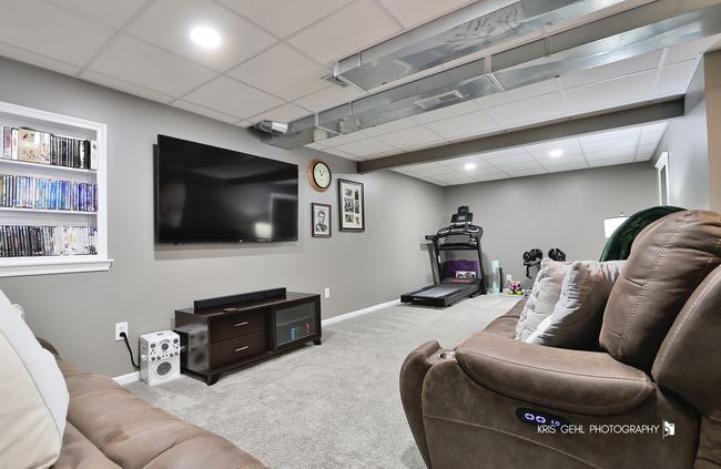 825 Limerick Ln, House other with 4 bedrooms, 3 bathrooms and 3 parking in McHenry IL | Image 24