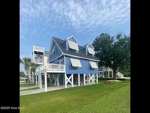 400 Tennessee Ave, Carolina Beach, NC, 28428-5531 | Card Image