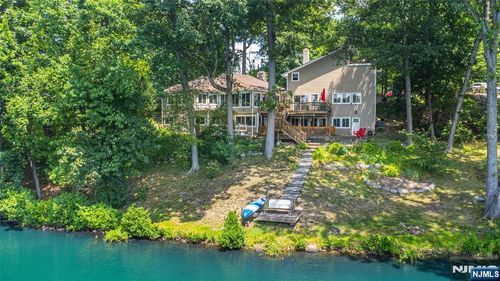 146 Lakewood Dr, Mountain Lakes, NJ, 07046-1706 | Card Image