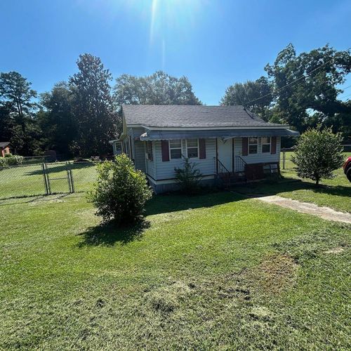 152 S Martin Luther King Blvd, Wadley, GA, 30477 | Card Image