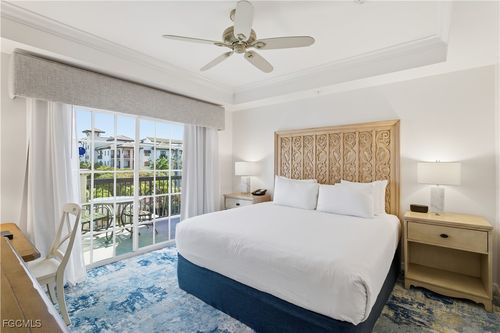 403-221 9th St S, NAPLES, FL, 34102-6258 | Card Image