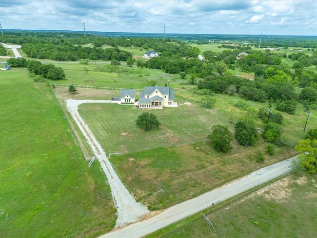 2025 County Road 1792, House other with 4 bedrooms, 3 bathrooms and null parking in Sunset TX | Image 31