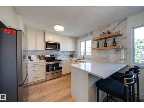 10343 172 Ave Nw, Edmonton, AB, T5X5C2 | Card Image